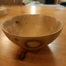 Załaduj obraz do przeglądarki galerii, Misa, akacja, średnica 15 cm