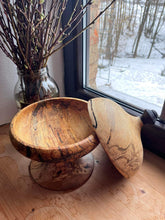 Załaduj obraz do przeglądarki galerii, Misa z pokrywą, naturalnie wybarwione drewno