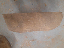 Lade das Bild in den Galerie-Viewer, Blank drewna buku spalted 280x210x80mm, 059
