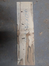 Załaduj obraz do przeglądarki galerii, blank drewna buku spalted 400x110x40mm, 099
