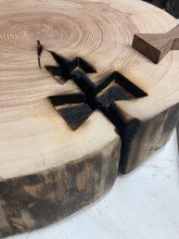 Load image into Gallery viewer, Hunting coffee table, ash, diameter 73/67cm

