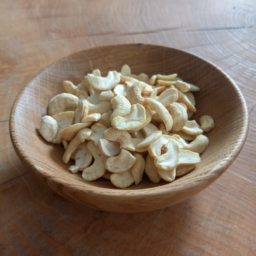 Nut bowl, oak, diameter 12 cm