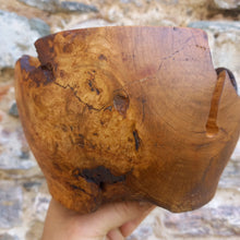 Load image into Gallery viewer, Bowl, apple root, diameter 21 cm
