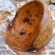 Load image into Gallery viewer, Bowl, apple root, diameter 21 cm

