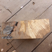 Lade das Bild in den Galerie-Viewer, Gedämpfte Birke (Stichsäge) 265x230x75 mm, Holz zum Stabilisieren und Drechseln 09072021
