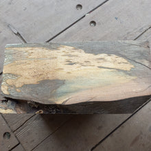 Lade das Bild in den Galerie-Viewer, Gedämpfte Birke (roh/Holz) 260x250x135 mm, Holz zum Stabilisieren und Drechseln 05082021
