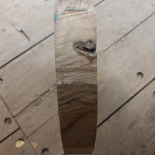 Lade das Bild in den Galerie-Viewer, Walnuss (roh) fi385 mm, Holz zum Drechseln 06082021
