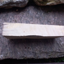 Lade das Bild in den Galerie-Viewer, Gedämpfte Birke (Stichsäge) 300x120x45 mm, Holz zum Stabilisieren und Drechseln 07082021
