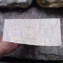 Lade das Bild in den Galerie-Viewer, Gedämpfte Birke (Stichsäge) 300x120x45 mm, Holz zum Stabilisieren und Drechseln 07082021

