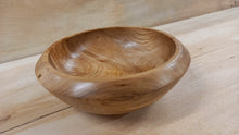 Załaduj obraz do przeglądarki galerii, Misa, wiąz, 17cm, #102

